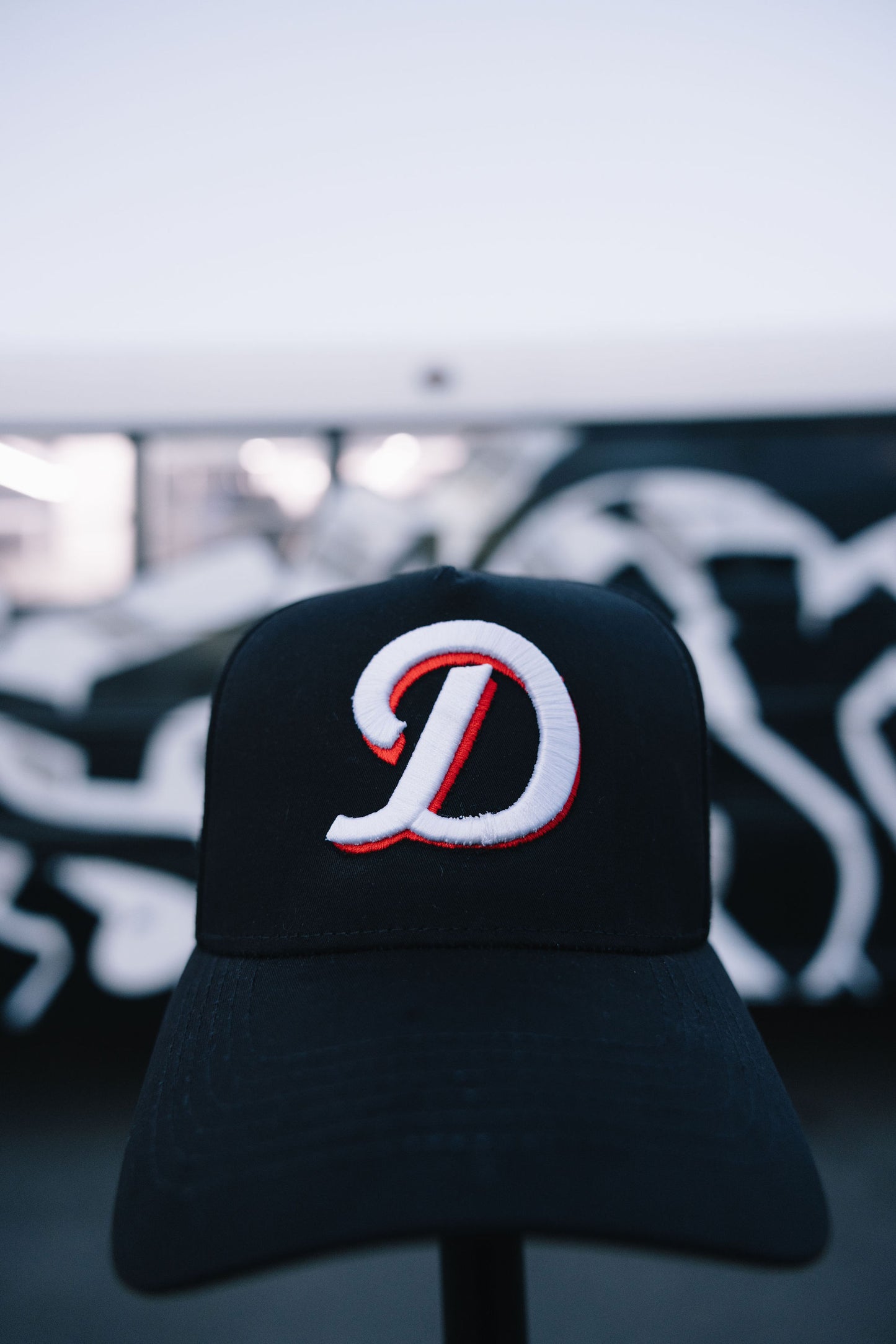 (E) DISTANZ "D" BLACK CAP